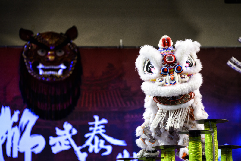 中国传统舞狮图片下载