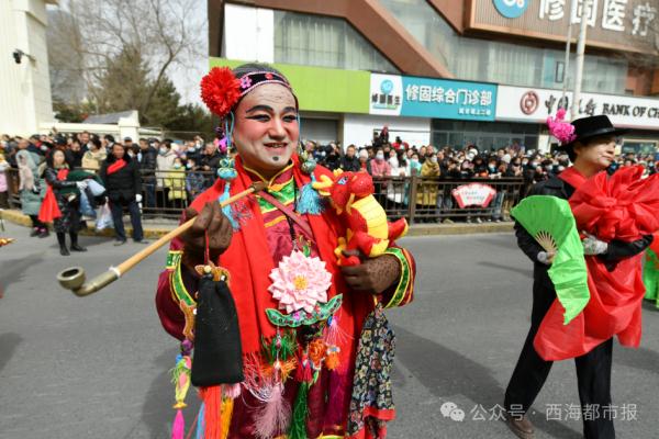 今天，西宁社火集中巡游全网刷屏！